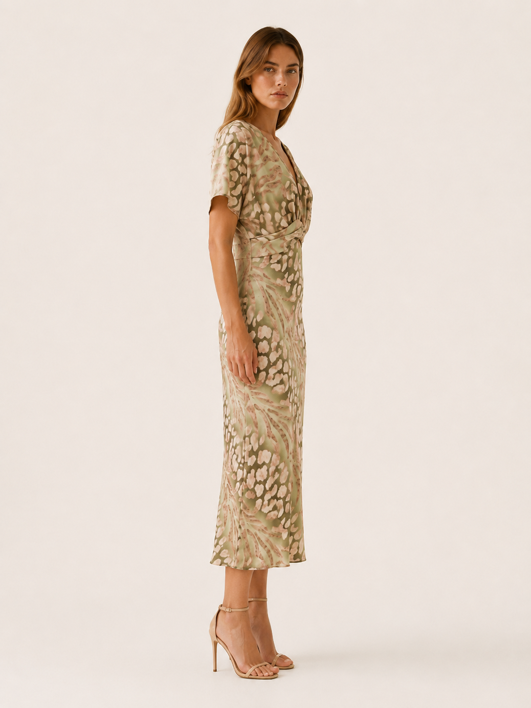 Alma | Floral Midi Dress with V Neck and Pleated Skirt