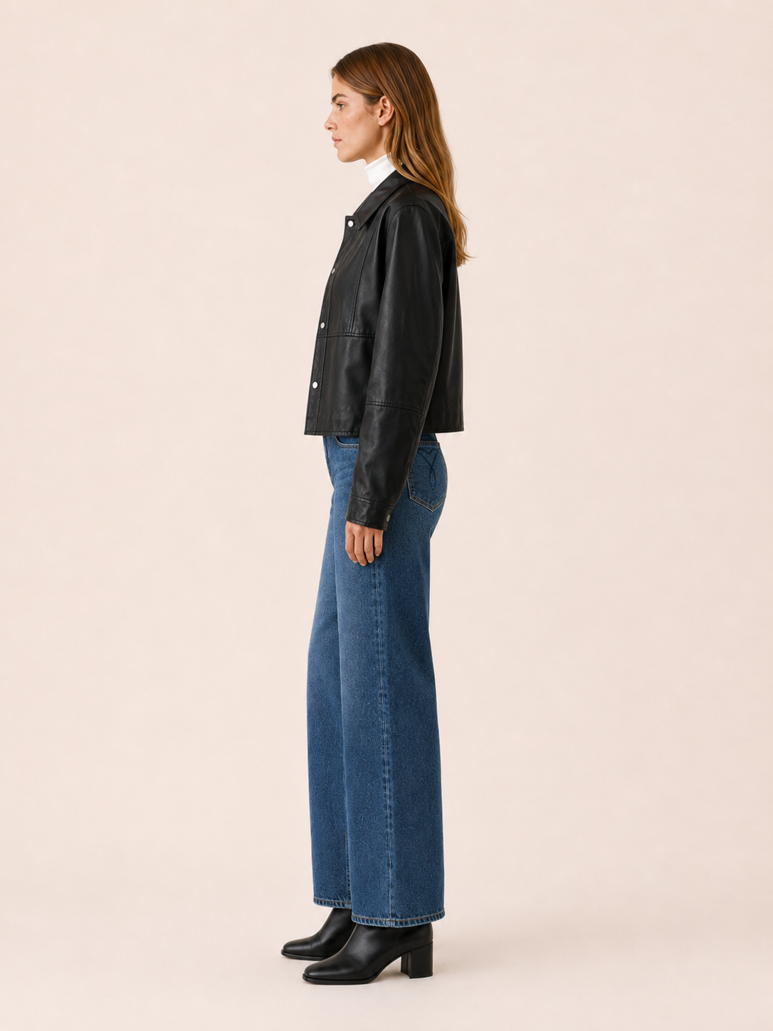 Apolline | Cropped Jacket with Snap Front and Pointed Collar