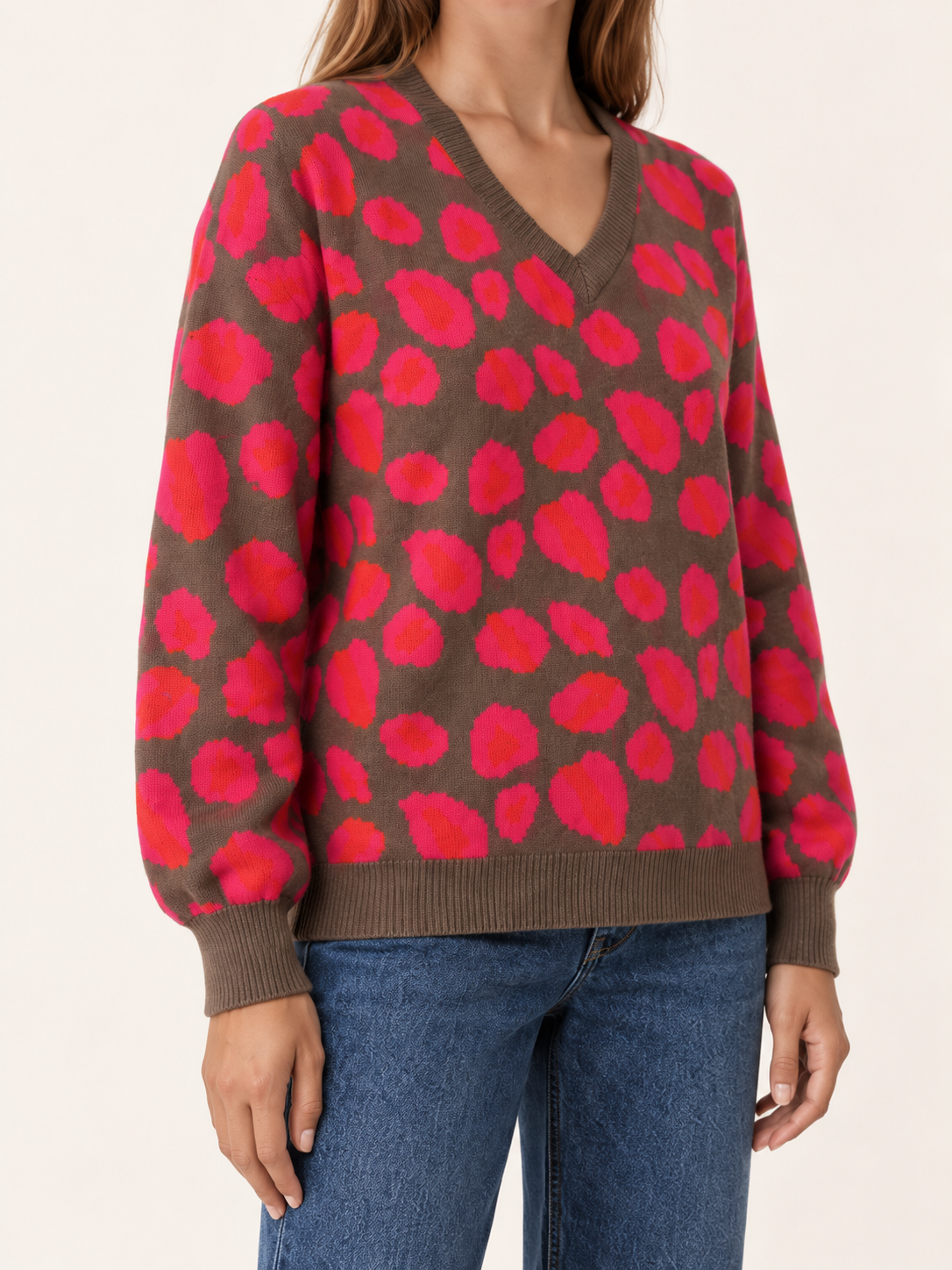 Auvressa | V Neck Sweater with Leopard Print and Oversized Fit