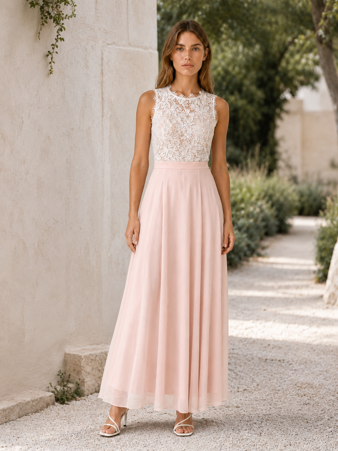 Avrisa | Lace Bodice Maxi Dress with Sleeveless Fit