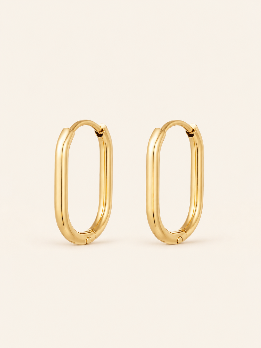 Elina | Oval Hoop Earrings with Polished Finish