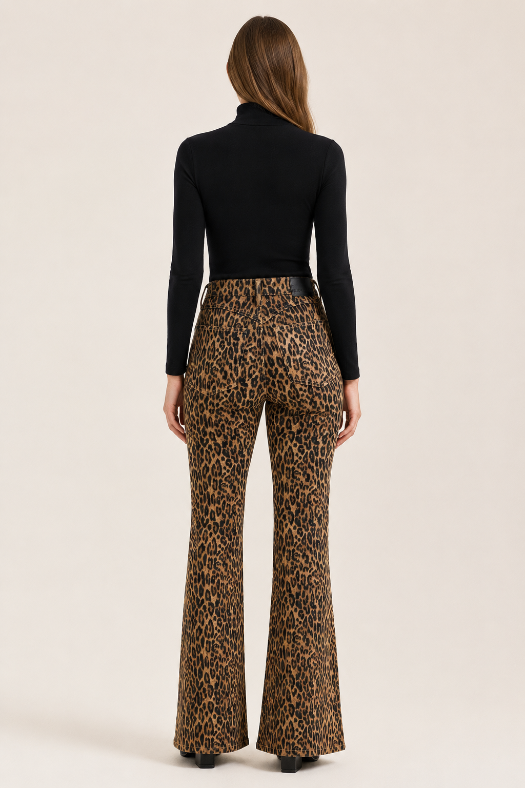 Eloise | Women's Leopard Print Flared Jeans with High Waist