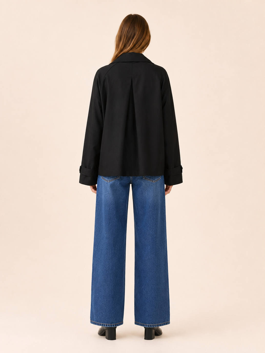 Elowen | Short Trench Coat with Double-Breasted Front