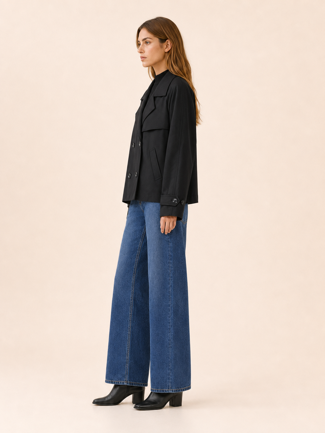 Elowen | Short Trench Coat with Double-Breasted Front