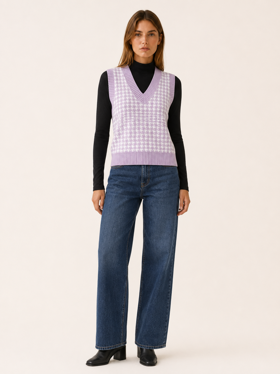 Evadne | Sweater Vest with Houndstooth Pattern and V-Neck