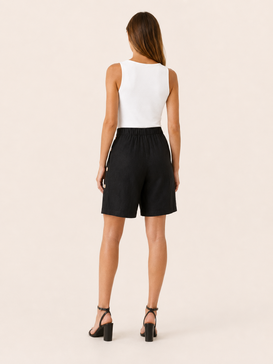 Halle | High-Waisted Shorts with Button Detail Tailored Fit