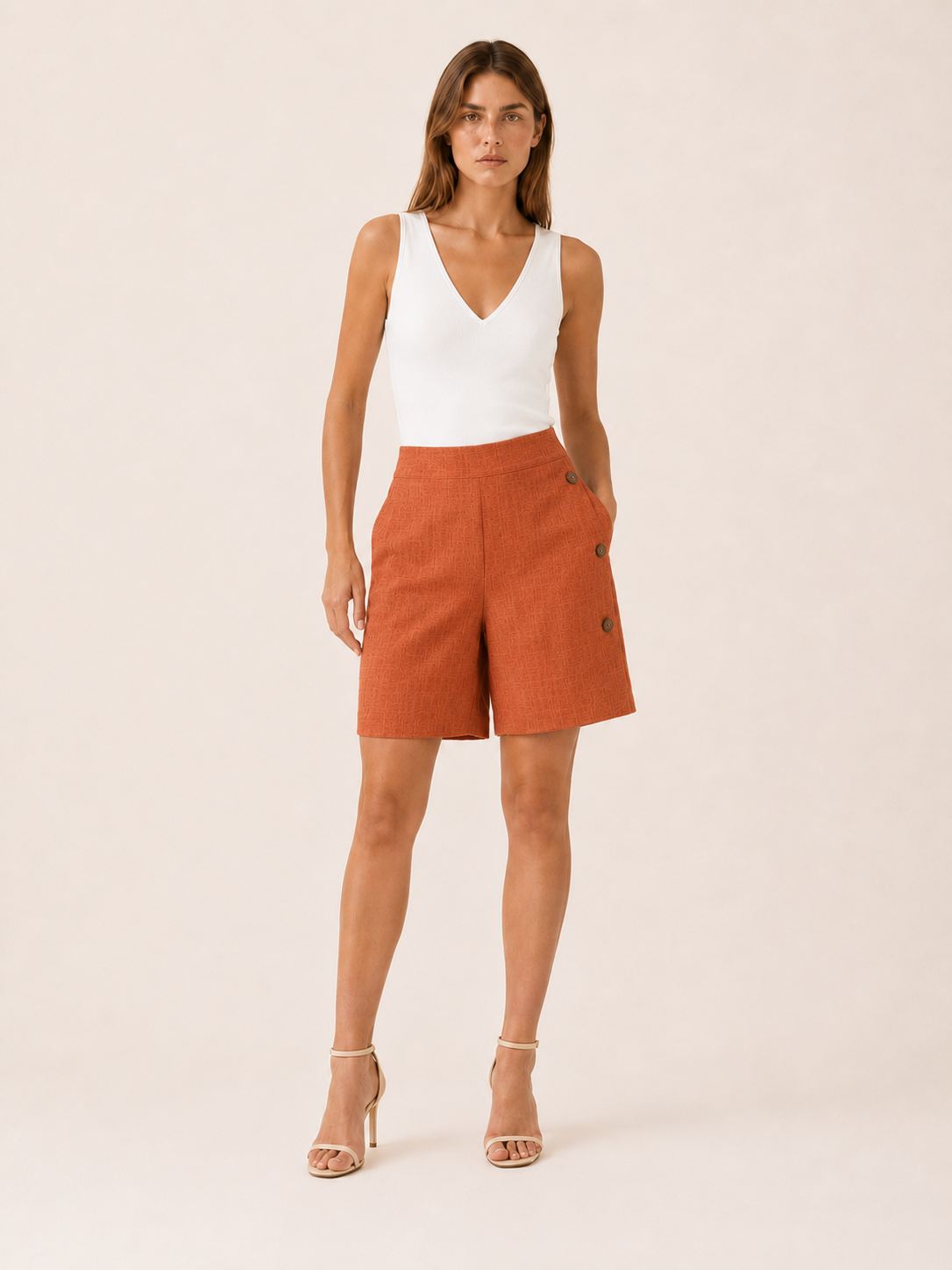 Halle | High-Waisted Shorts with Button Detail Tailored Fit