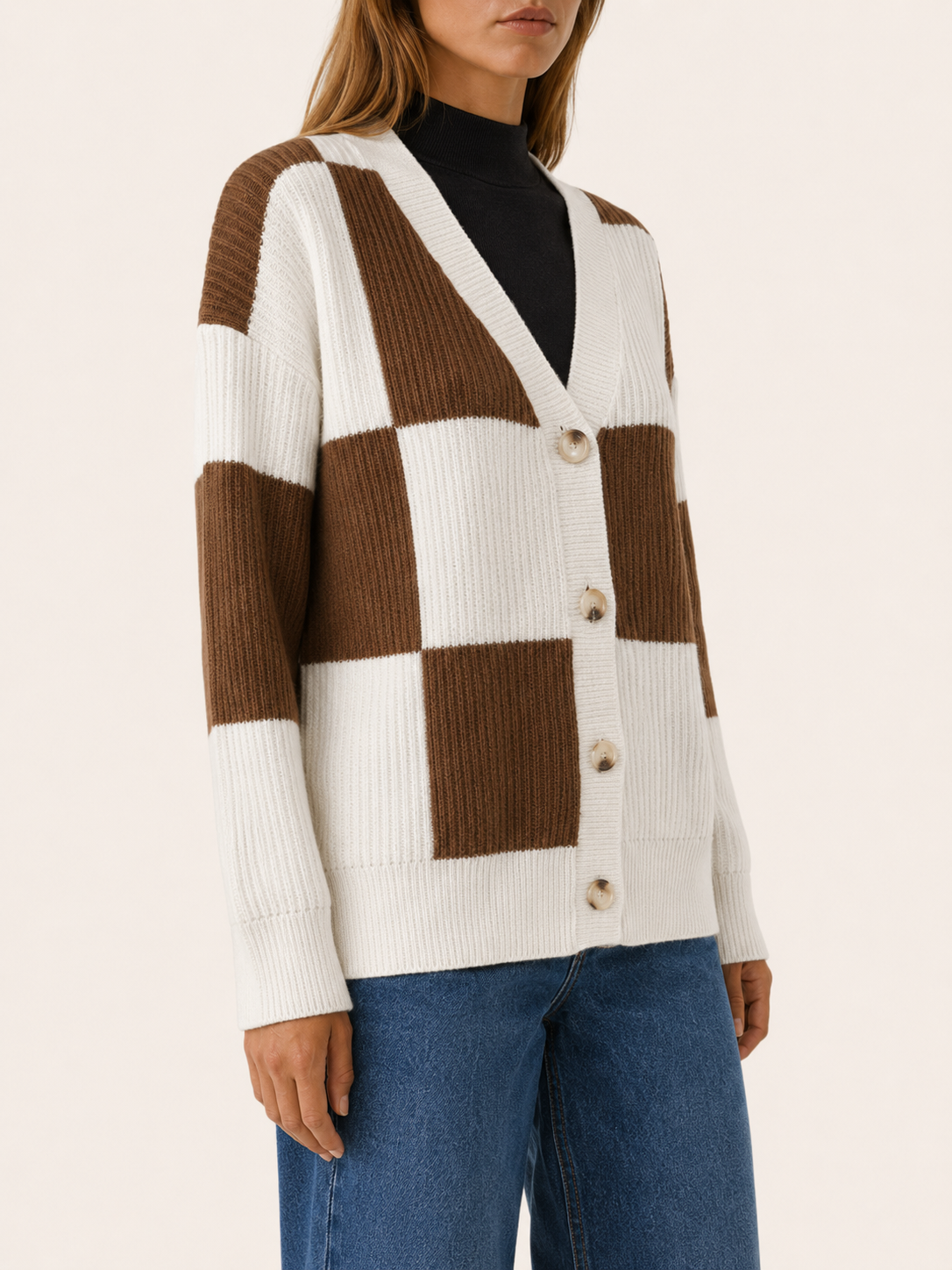 Ilaria | V-Neck Cardigan with Plaid Pattern and Button Front