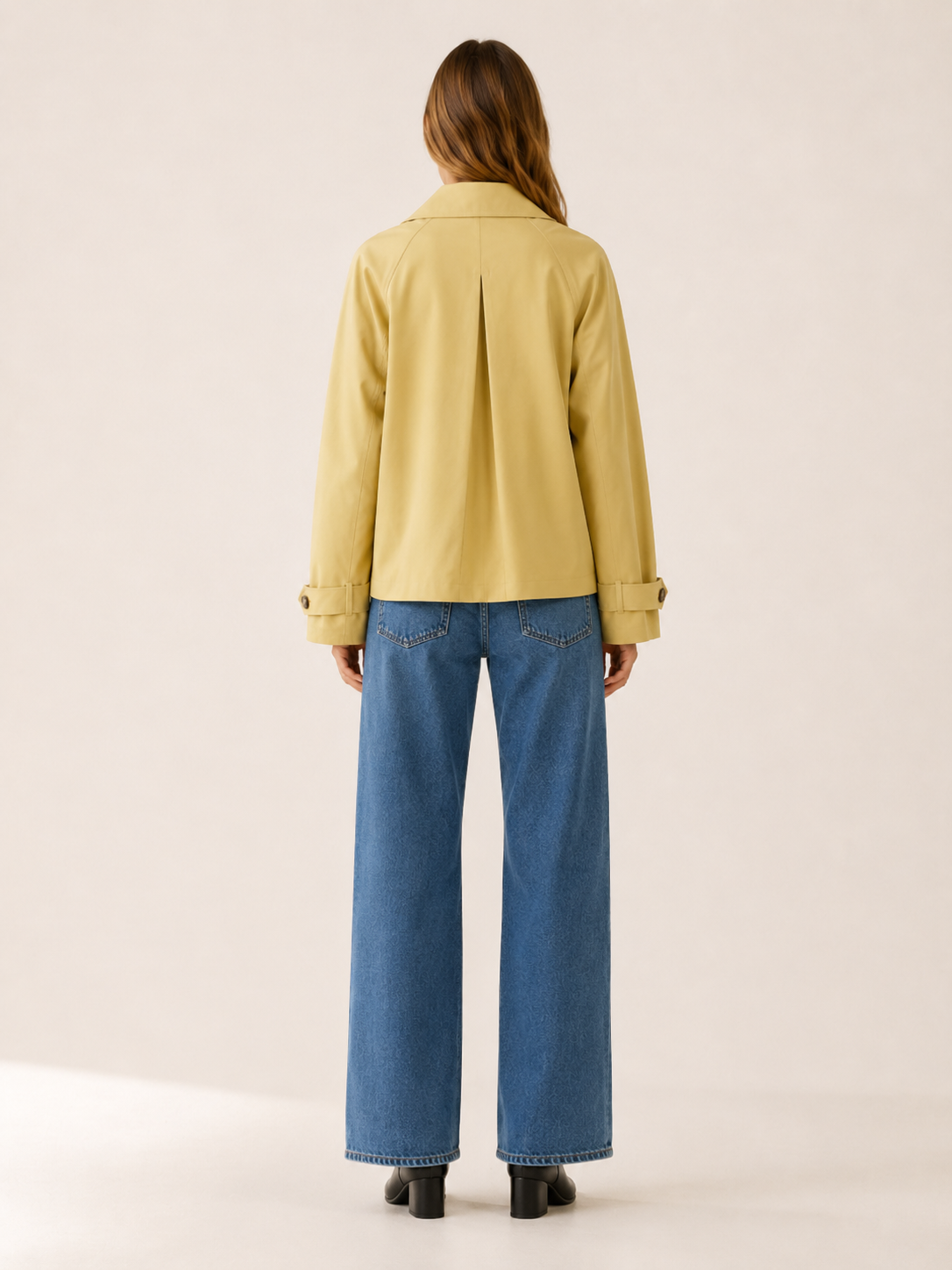 Liora | Short Trench Coat with Double-Breasted Front