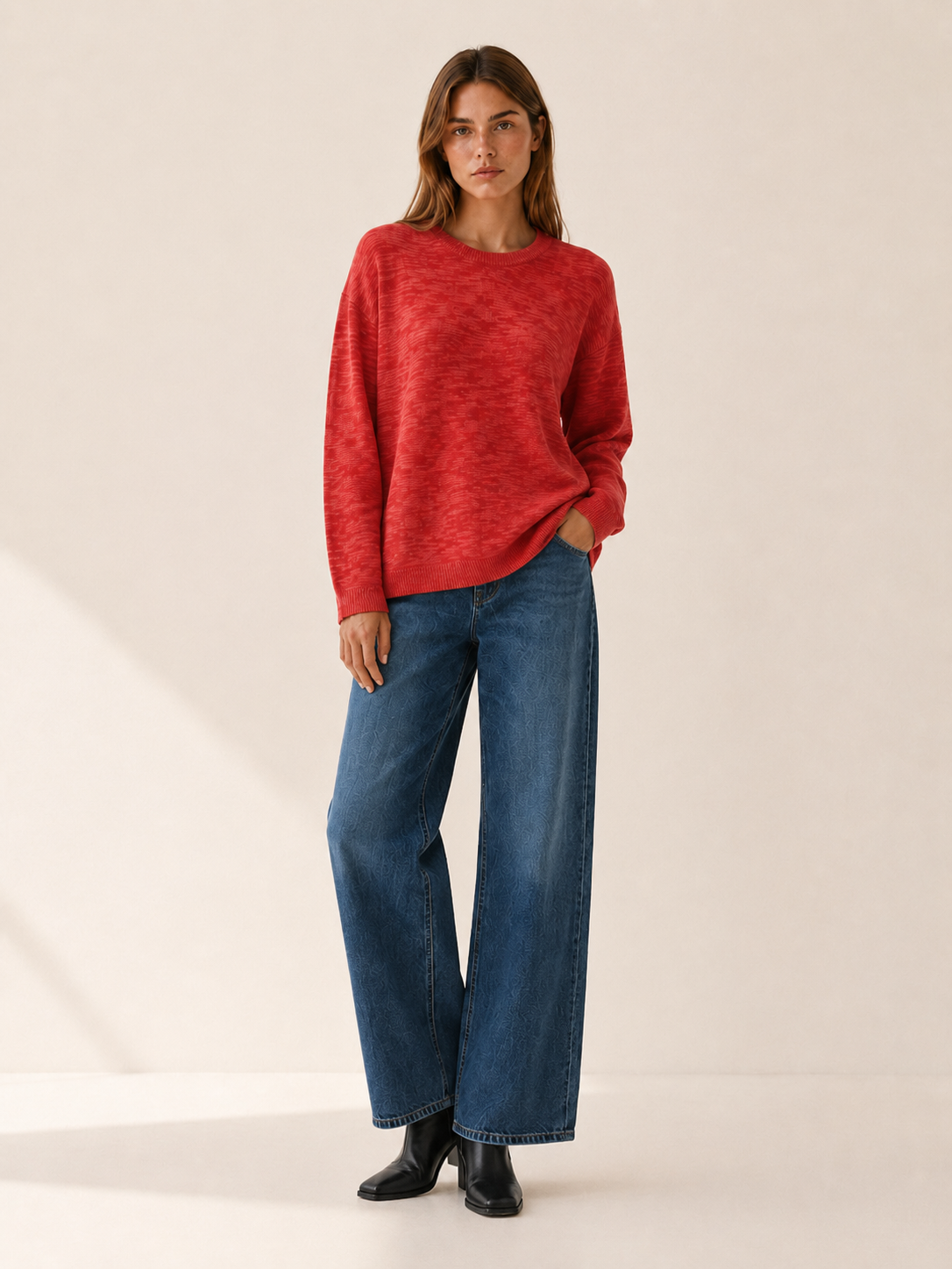 Morgana | Round Neck Sweater with Drop Shoulders and Relaxed Fit
