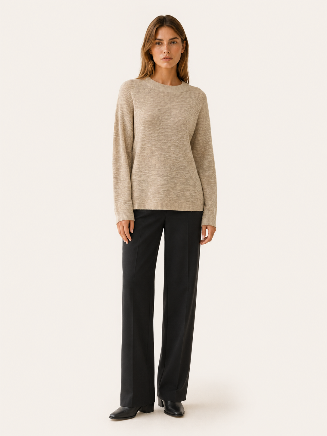 Morgana | Round Neck Sweater with Drop Shoulders and Relaxed Fit
