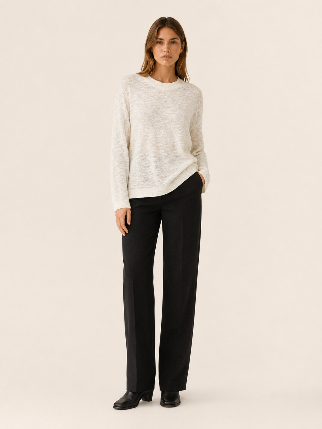 Morgana | Round Neck Sweater with Drop Shoulders and Relaxed Fit