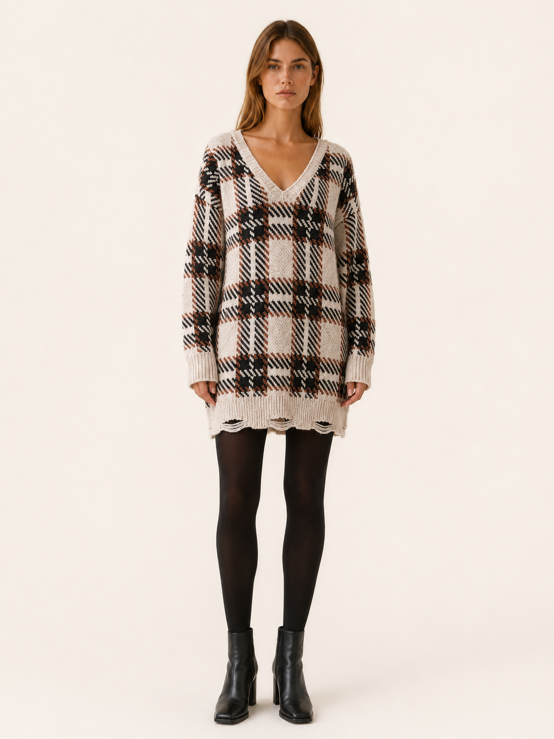 Oryssia | Sweater Dress with Check Pattern and Distressed Hem