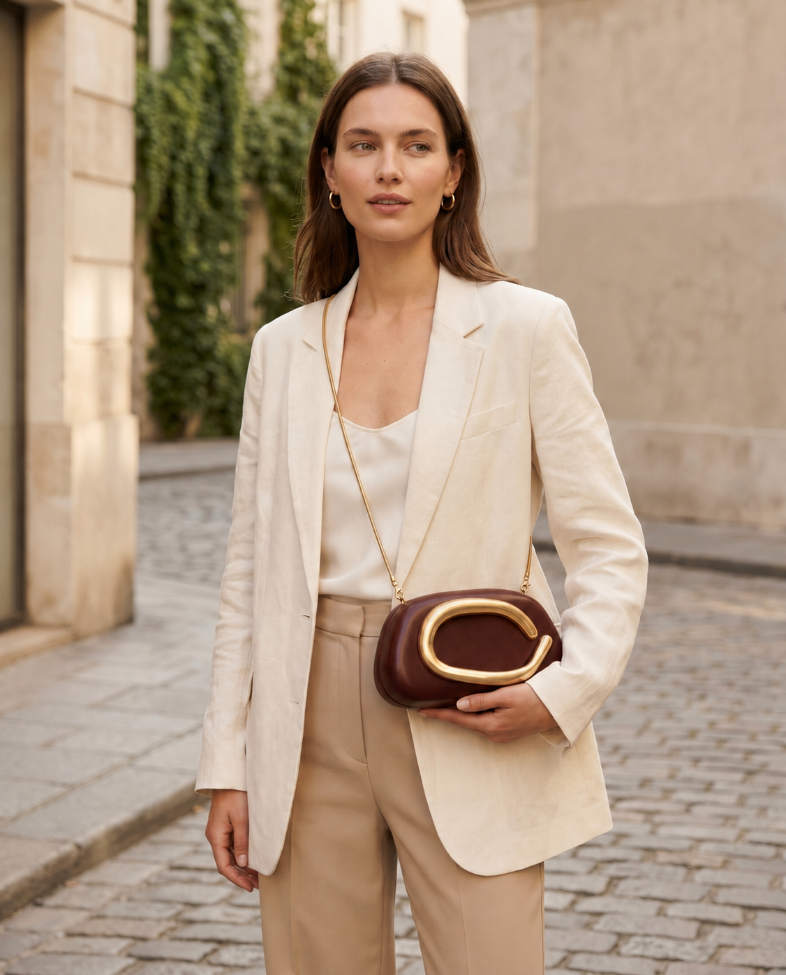 Vanya | Sculptural Clutch Bag with Chain Strap